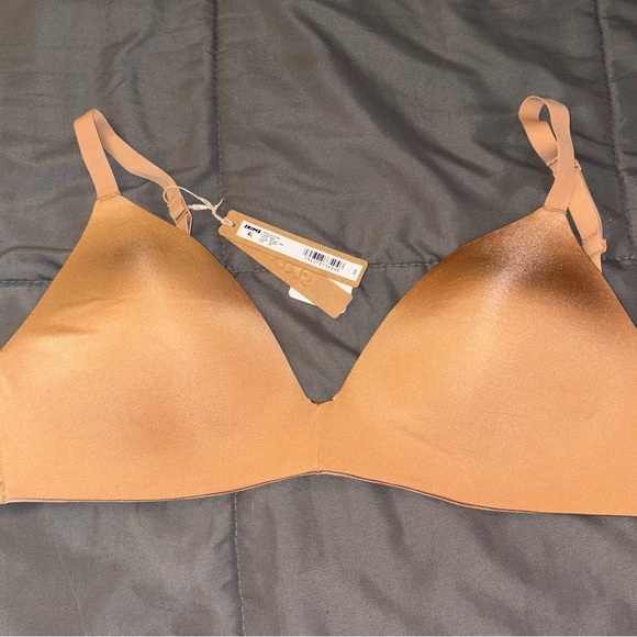 🤎 NWT Skims Wireless Form T-Shirt Bra 36DD - Picture 3 of 6